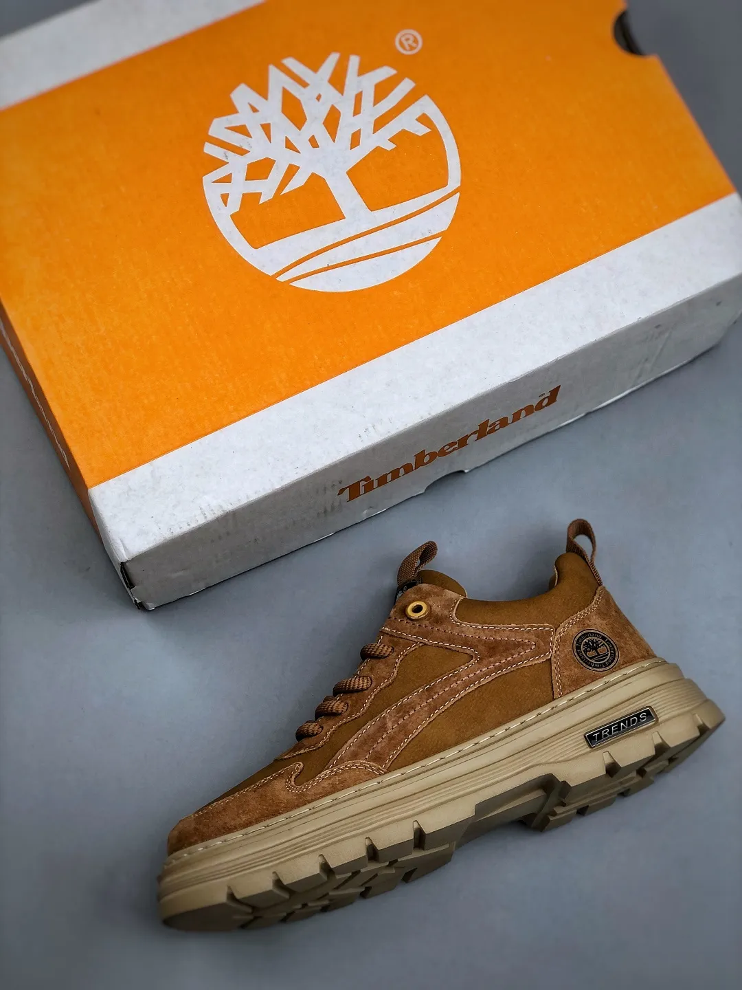 Local self-pickup 520💰 Support store Timberland/Timberland Outdoor leisure series Produced by a large factory in Guangdong New process upgrade Original box original packaging The fabric is made of Italian quality and durable, a must-have for men who are not handsome Size: 39-44